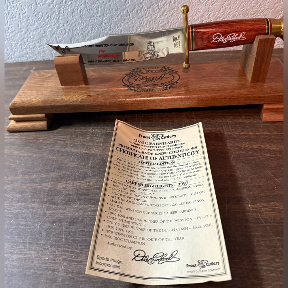 Dale Earnhardt Frost Cutlery #1376 the Intimidator Bowie Knife w/ Stand Champion